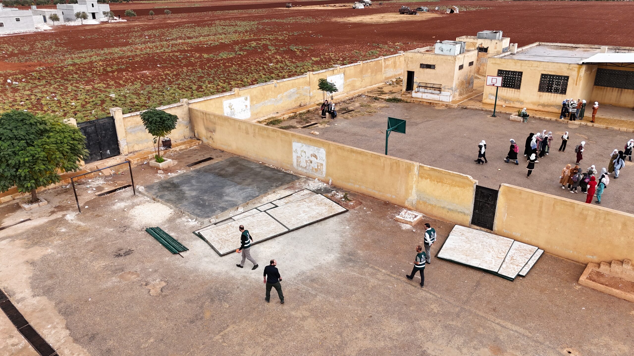 إدلب تشهد نهضة تعليمية بفضل جهود إعادة التأهيل