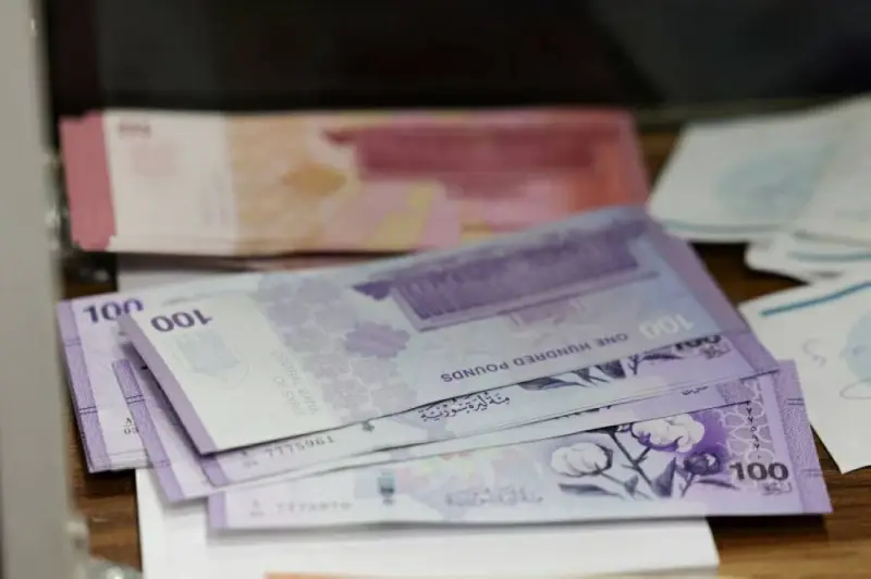 استقرار الليرة السورية أمام الدولار وارتفاع طفيف في أسعار الذهب اليوم السبت 28-03-2026