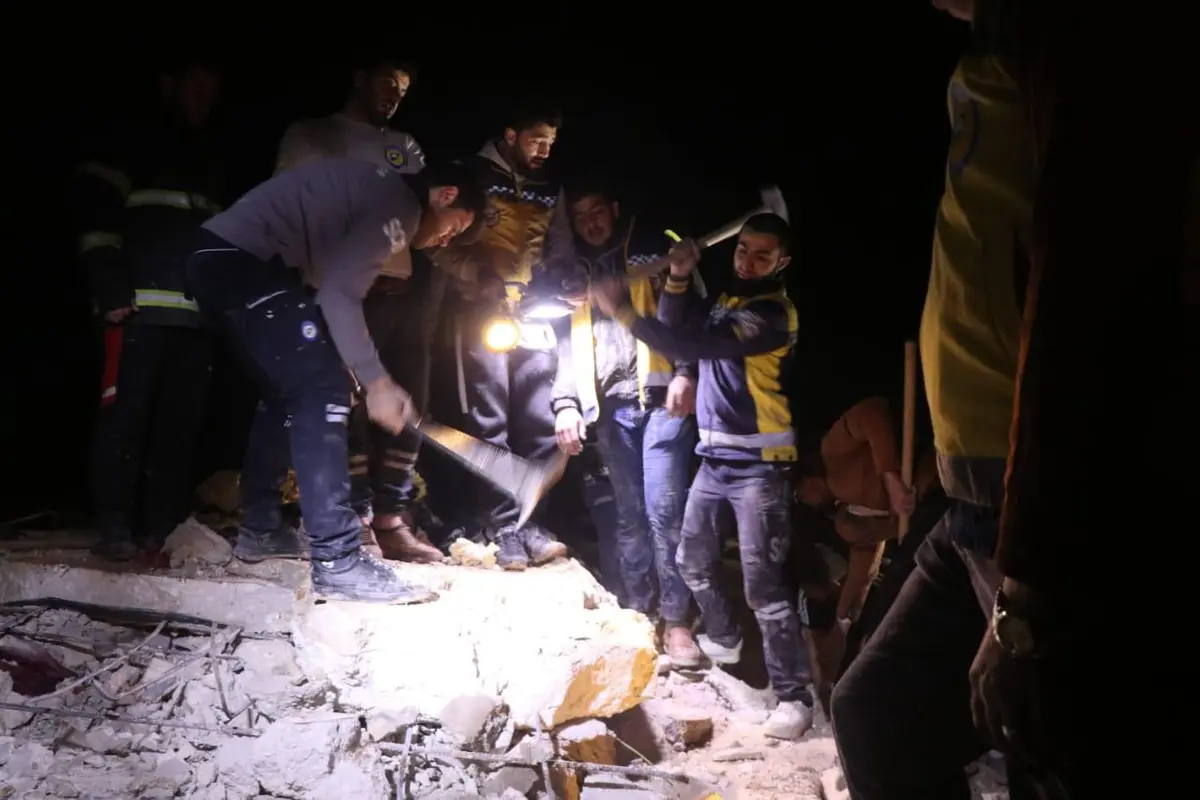 ارتفاع عدد ضحايا انفجار مخلفات حرب في الأتارب بريف حلب الغربي