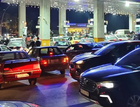 محافظ دمشق: ازدحام محطات الوقود بسبب القلق من التطورات وكميات المشتقات متوفرة