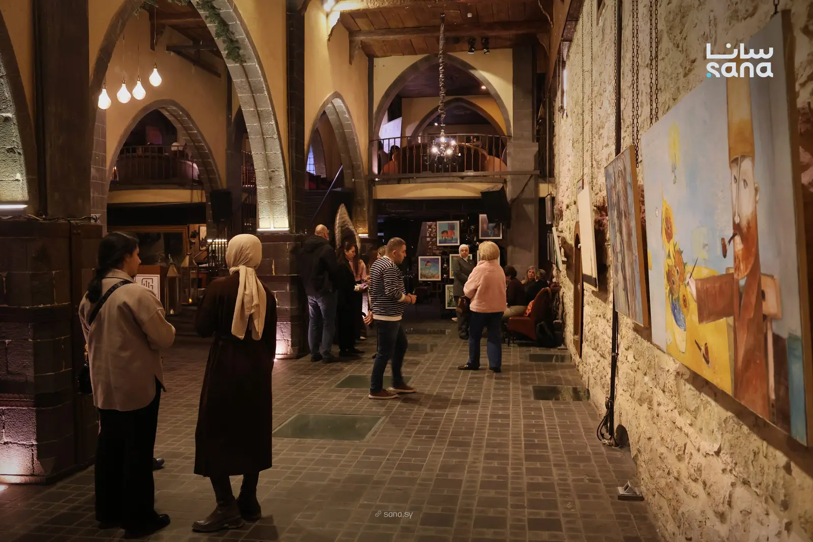 دمشق تحتضن معرضاً فنياً خيرياً لدعم أطفال السرطان تحت شعار "بالفن نرسم بسمة"