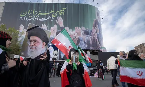 مجلس خبراء القيادة الإيراني يختار مرشداً جديداً خلفاً لخامنئي دون إعلان اسمه