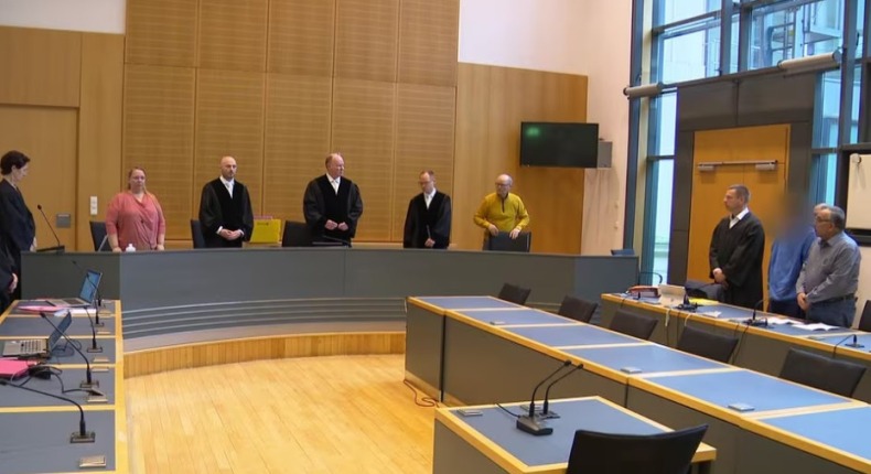 محاكمة رجل سوري في ماغديبورغ بتهمة قتل زوجته السابقة طعناً في الشارع