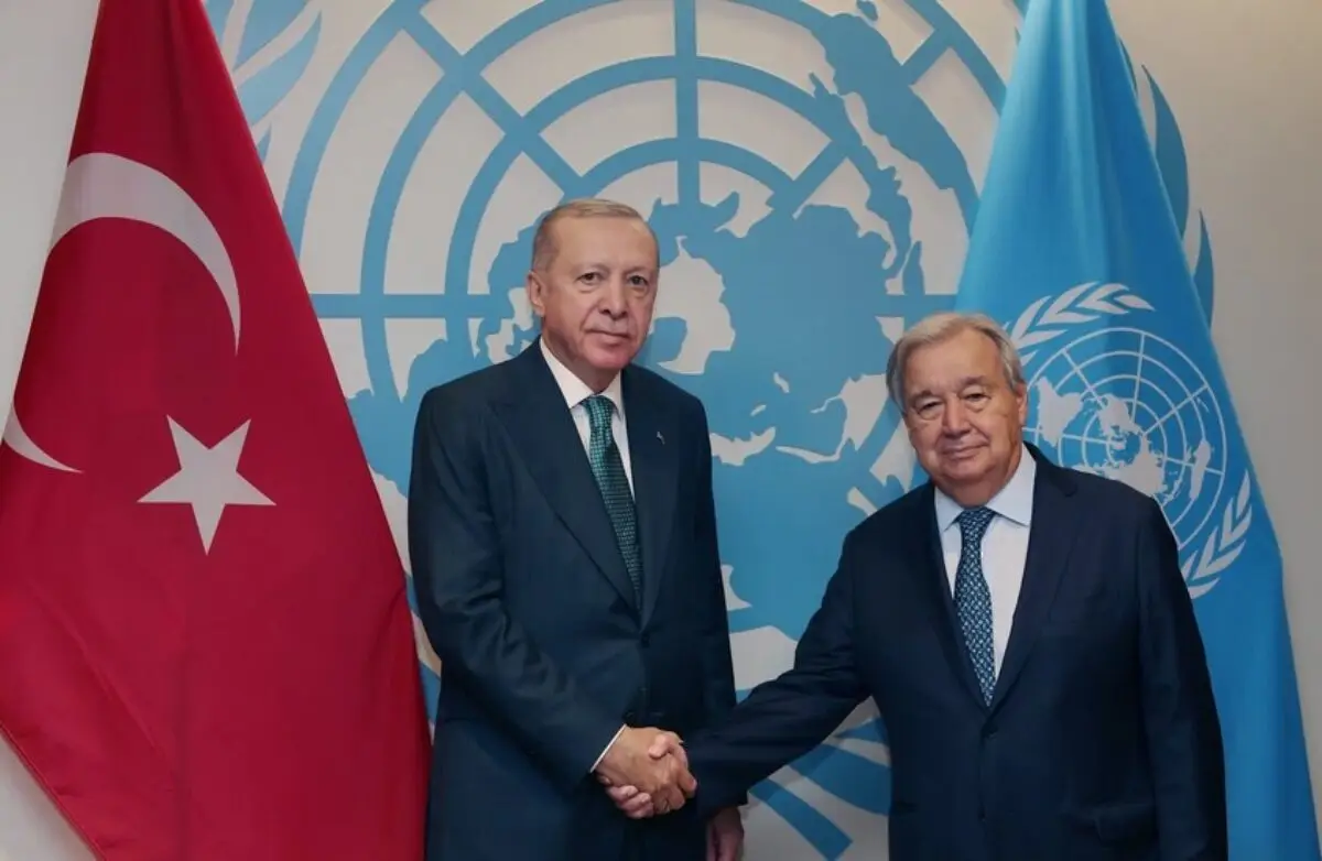 أنطونيو غوتيريش يتسلم جائزة أتاتورك الدولية للسلام ويشيد بدور تركيا في غزة