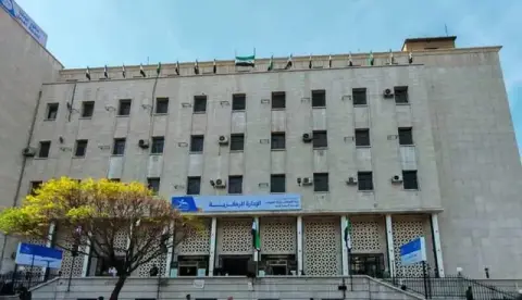 مؤسسة السورية للبريد: مسابقة لتصميم طوابع تذكارية لذكرى الثورة السورية