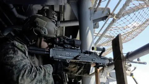 البنتاغون يستعد لعملية برية محتملة في إيران قد تستمر لشهرين