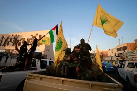 المقاومة الإسلامية في العراق تعلن بدء عمليات عسكرية ضد قواعد أميركية