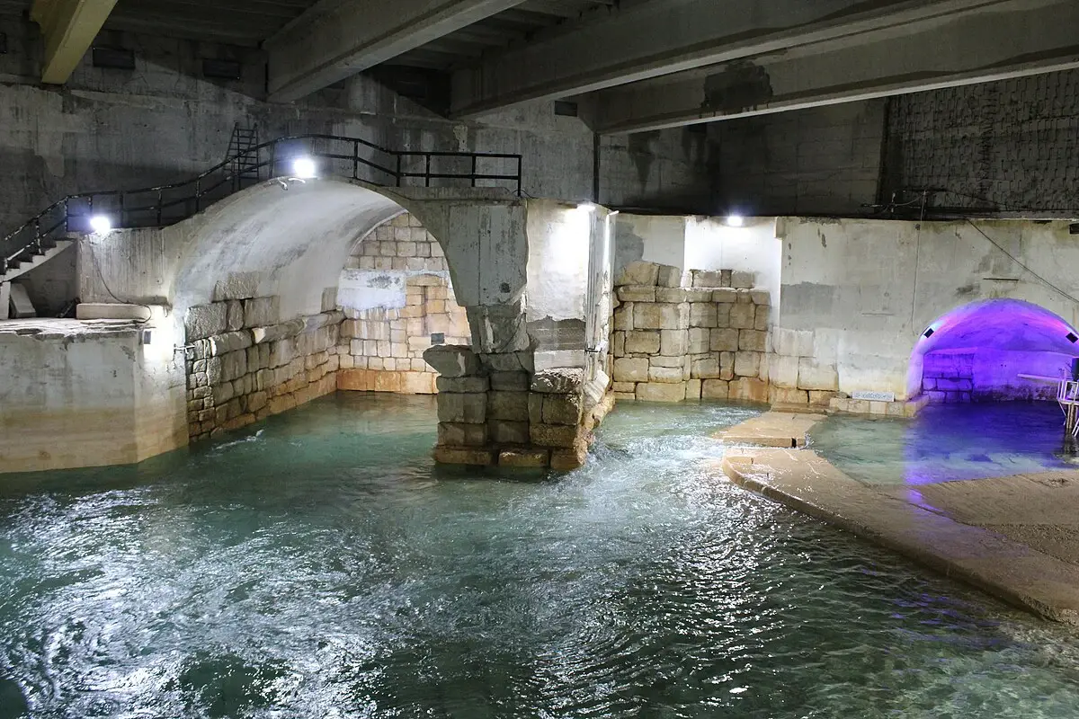 نبع الفيجة في ريف دمشق يبدأ رحلة التعافي بعد سنوات من التعديات والتدمير